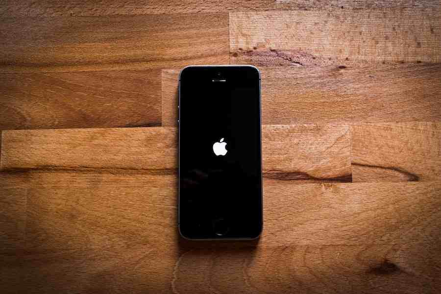 How To Blur A Photo On iPhone