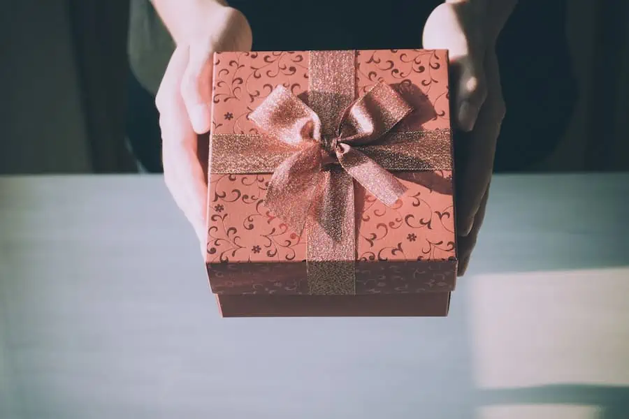 A Guide To Buying The Perfect Gift Boxes